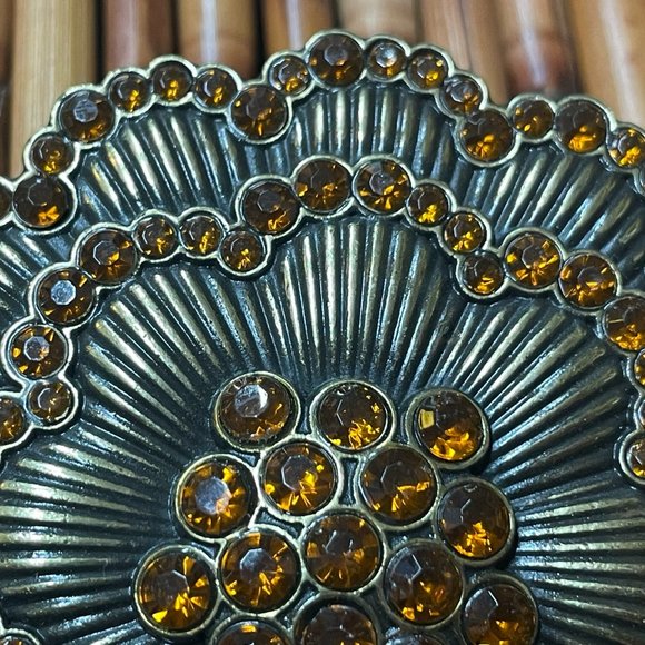 VINTAGE NEW YELLOW TOPAZ RHINESTONE ENCRUSTED FLORAL MEDALLION BELT BUCKLE HUGE - Picture 2 of 4